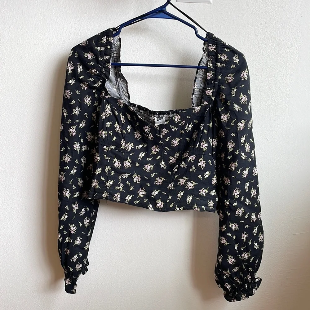 NWT H&M Long Sleeve Crop Top - Picture 2 of 7